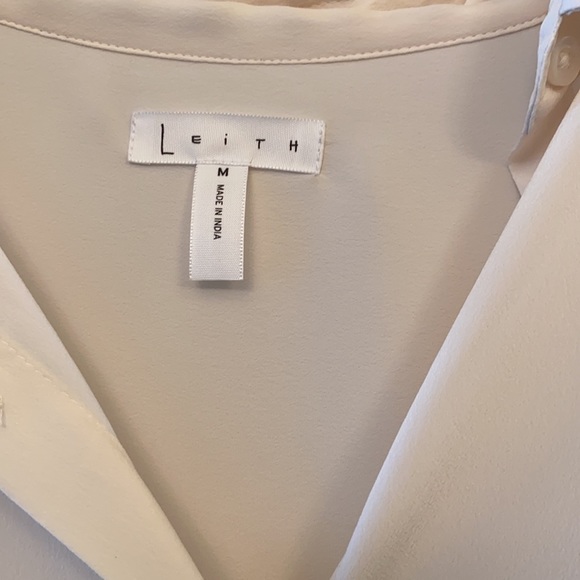 Leith split back top - Picture 2 of 3